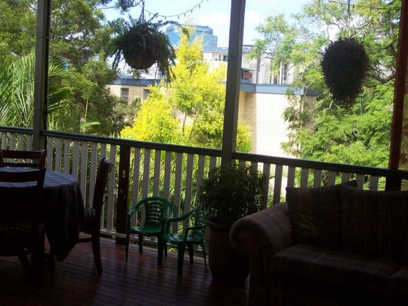 5 Rose Terrace, Toowong QLD 4066