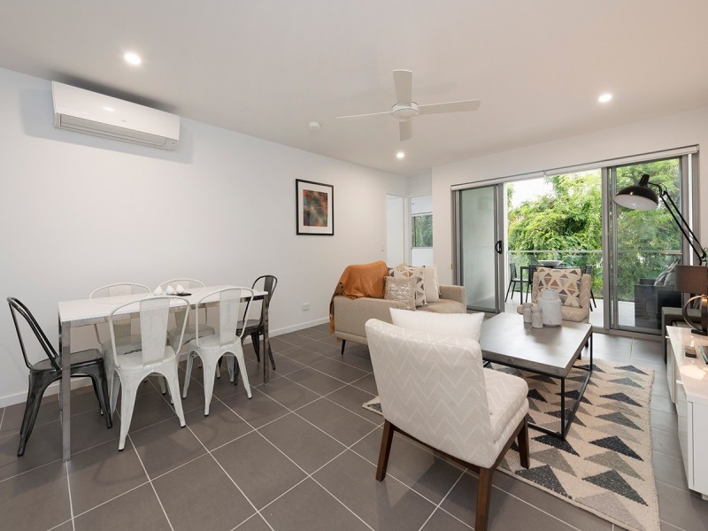 10/6 Carmody Road, St Lucia QLD 4067