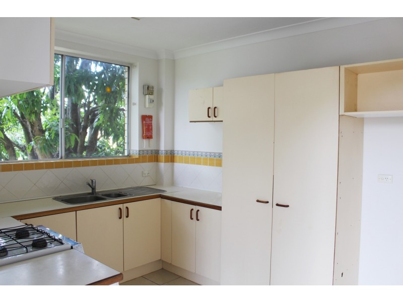 7/52 Sisley Street, St Lucia QLD 4067