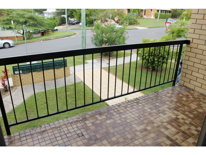 7/52 Sisley Street, St Lucia QLD 4067