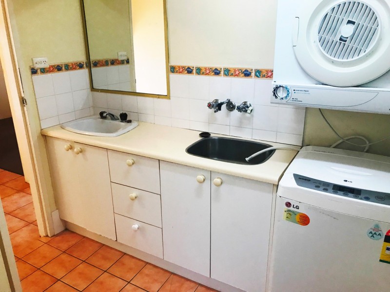 7/52 Sisley Street, St Lucia QLD 4067