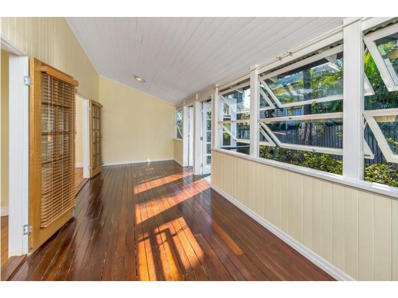 11/45 Curlew Street, Toowong QLD 4066