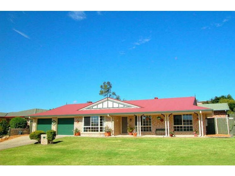 8 Dougy Place, Bellbowrie QLD 4070