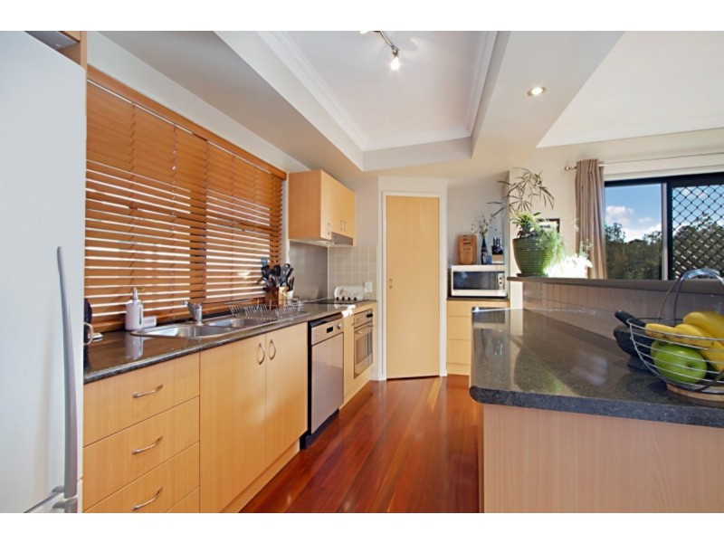 87 Palm Street, Kenmore QLD 4069