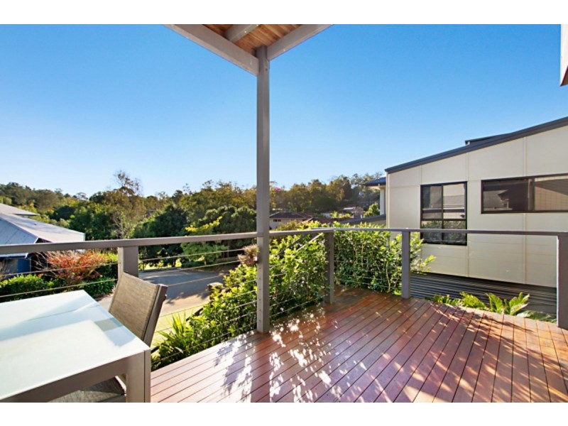 87 Palm Street, Kenmore QLD 4069