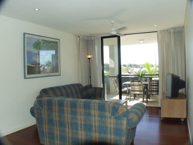 19/26 Holland Street, Toowong QLD 4066