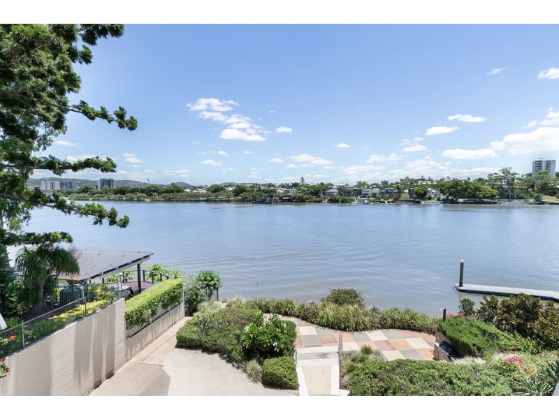 6/82 Macquarie Street, St Lucia QLD 4067