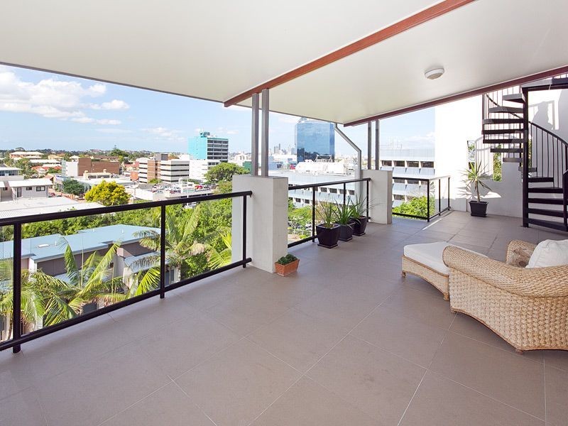 27/26 Holland Street, Toowong QLD 4066