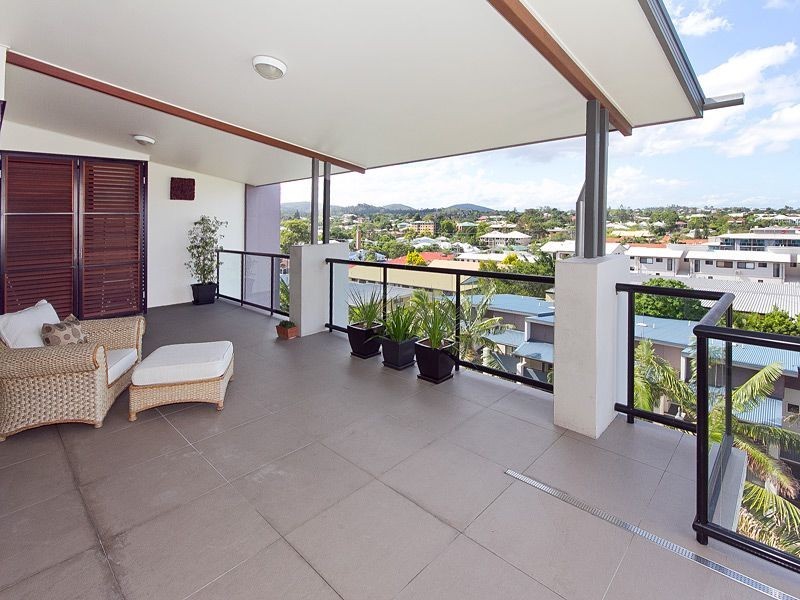 27/26 Holland Street, Toowong QLD 4066