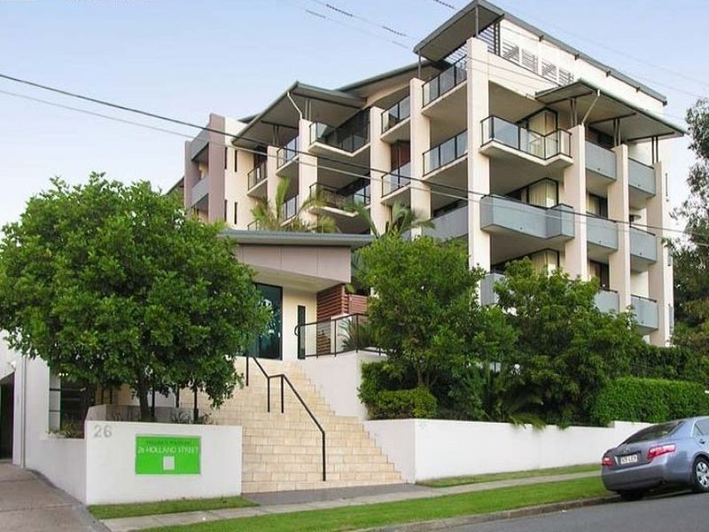 27/26 Holland Street, Toowong QLD 4066