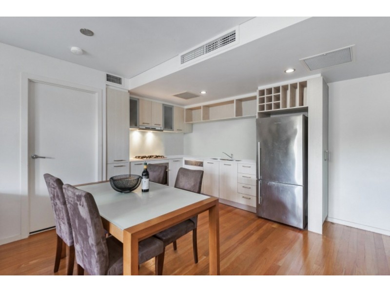 11/221 Sir Fred Schonell Drive, St Lucia QLD 4067