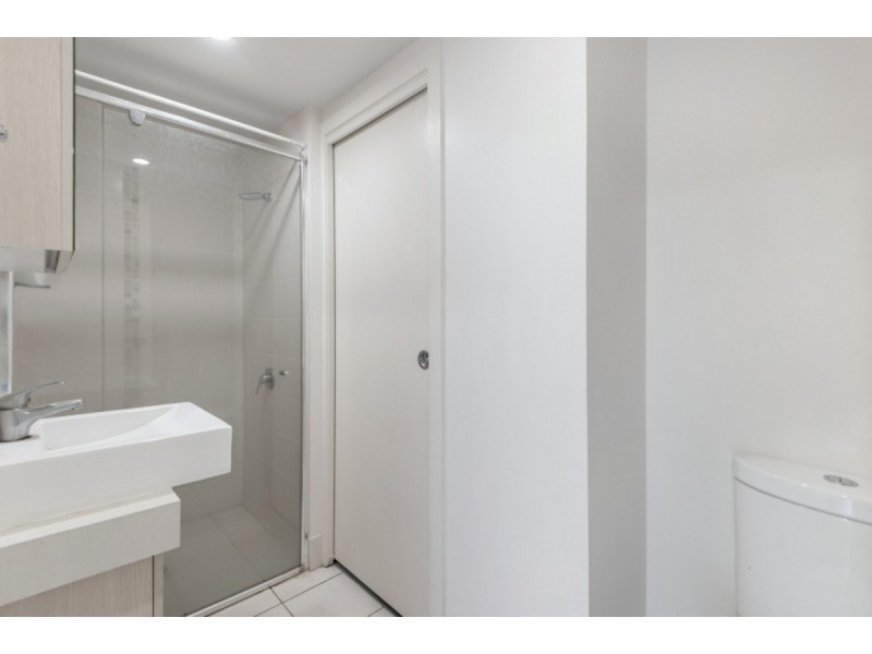 11/221 Sir Fred Schonell Drive, St Lucia QLD 4067