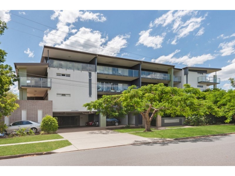 11/221 Sir Fred Schonell Drive, St Lucia QLD 4067