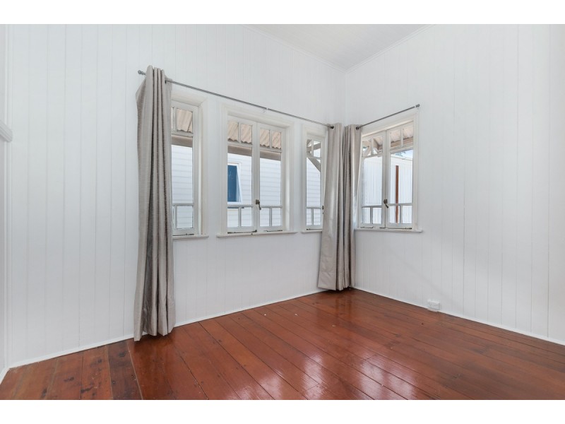 133 Swann Road, Taringa QLD 4068