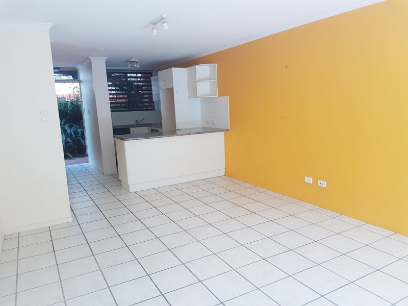 2/21 Dopson Street, Taringa QLD 4068