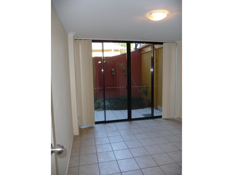 2/21 Dopson Street, Taringa QLD 4068