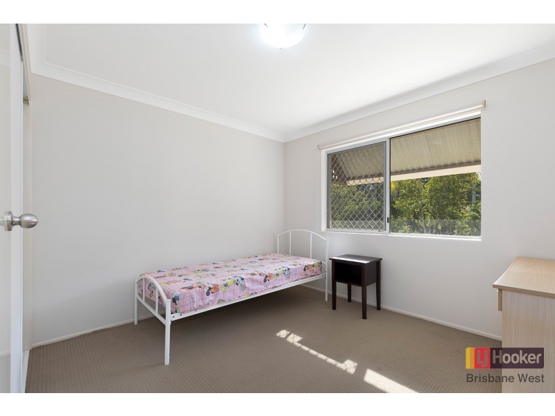 2/22-26 Warren Street, St Lucia QLD 4067