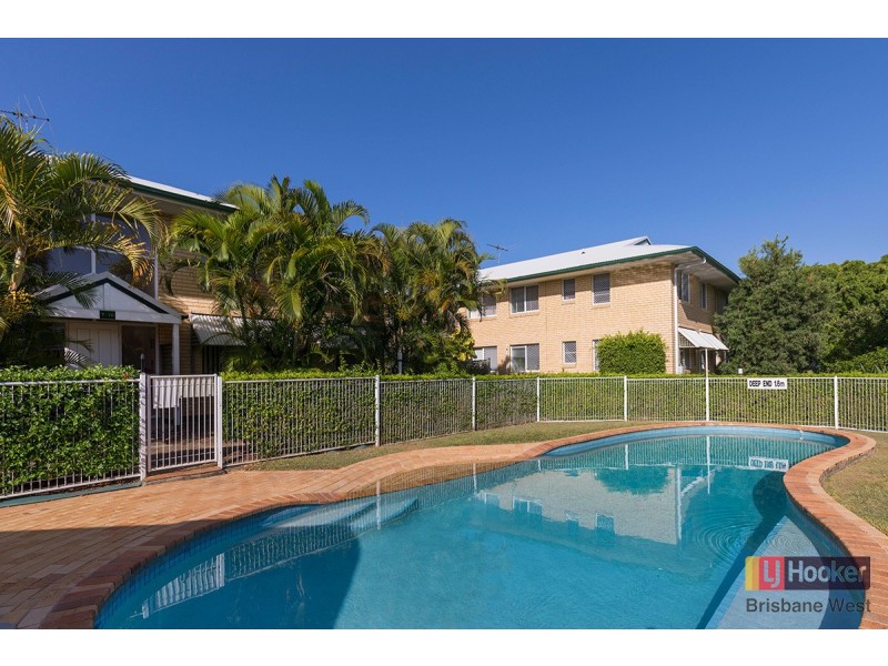 2/22-26 Warren Street, St Lucia QLD 4067