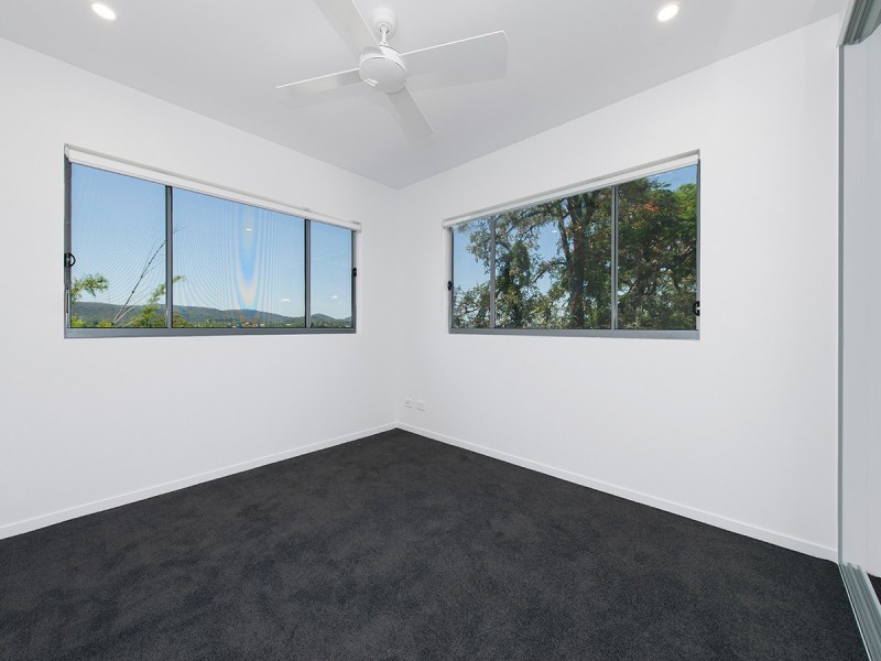 11/6 Carmody Road, St Lucia QLD 4067