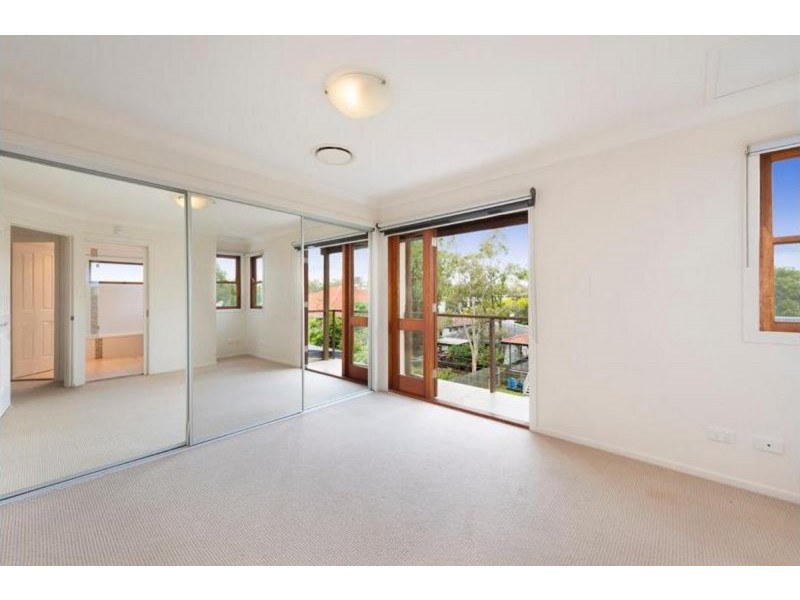 13 Wells Lane, Toowong QLD 4066