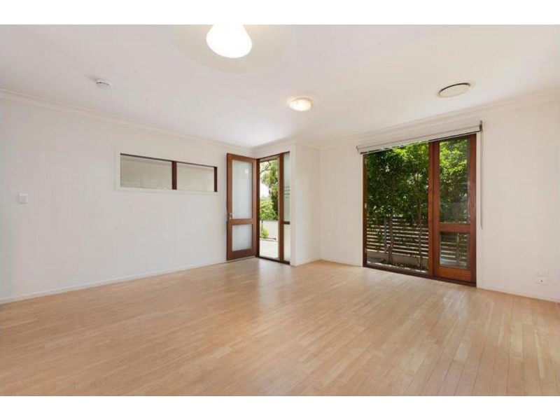 13 Wells Lane, Toowong QLD 4066