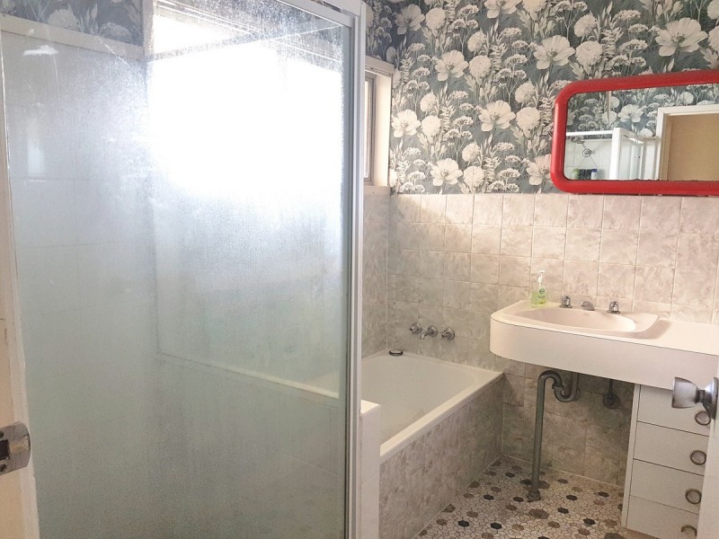 105 Beatrice Street, Taringa QLD 4068