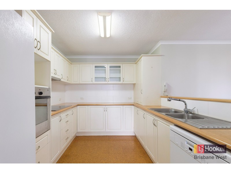 11/82 Sandford Street, St Lucia QLD 4067