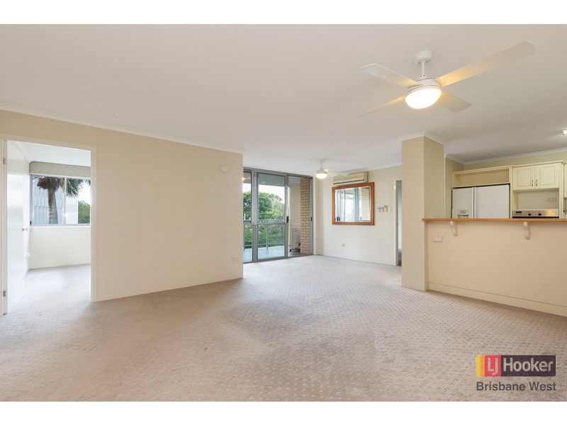 11/82 Sandford Street, St Lucia QLD 4067