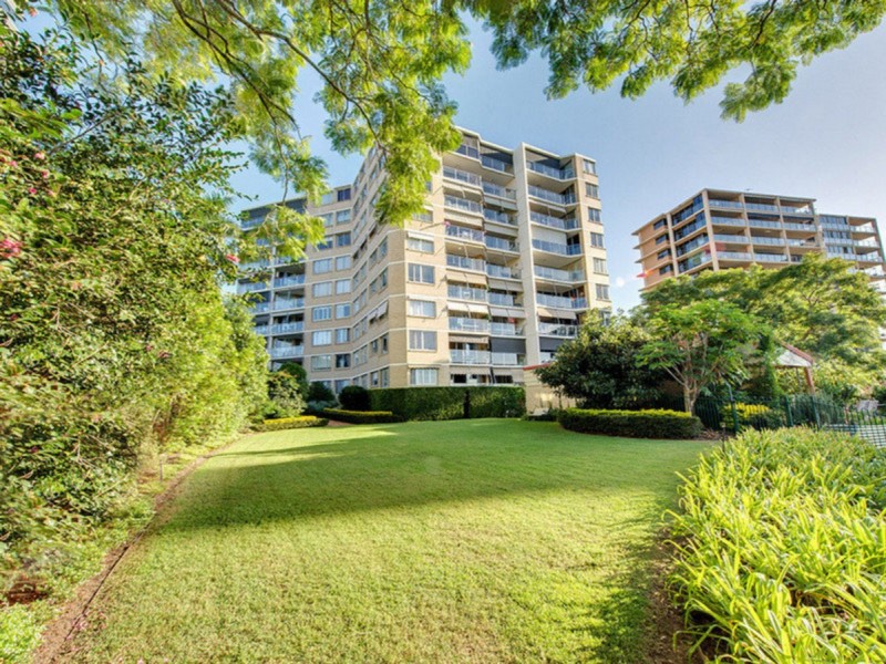 11/82 Sandford Street, St Lucia QLD 4067
