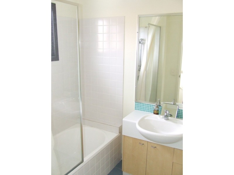 26/60 Sherwood Road, Toowong QLD 4066