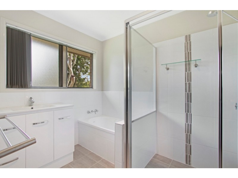 72 Dobell Street, Indooroopilly QLD 4068