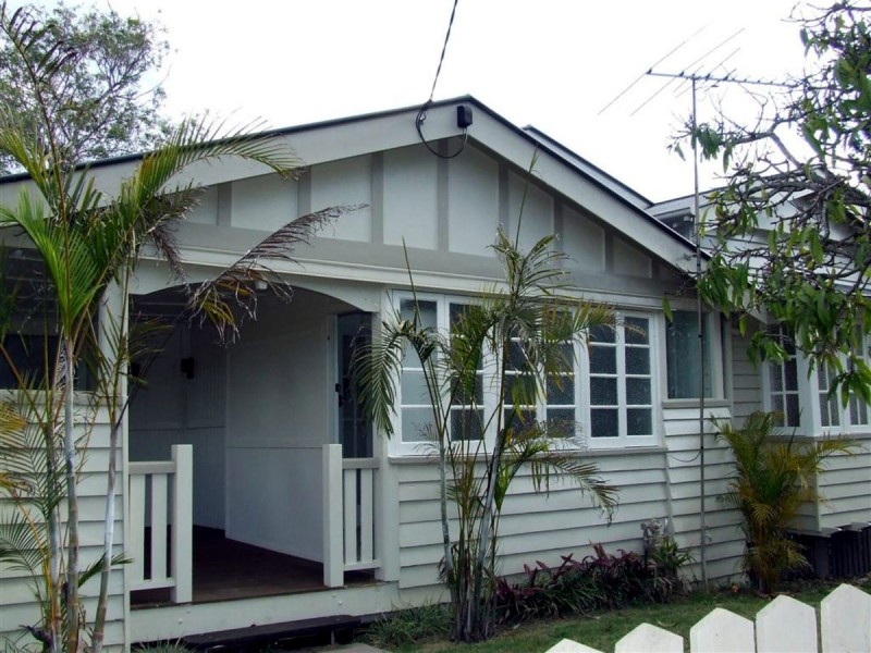 12 Stanley Terrace, Taringa QLD 4068