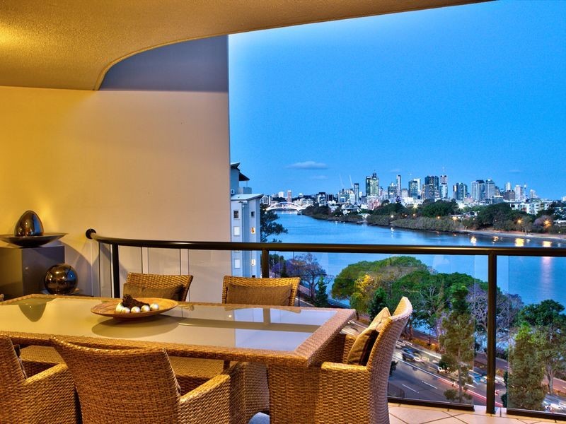 82/9 Sylvan Road, Toowong QLD 4066