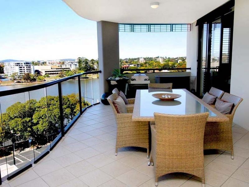 82/9 Sylvan Road, Toowong QLD 4066