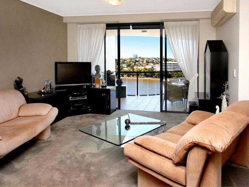 82/9 Sylvan Road, Toowong QLD 4066