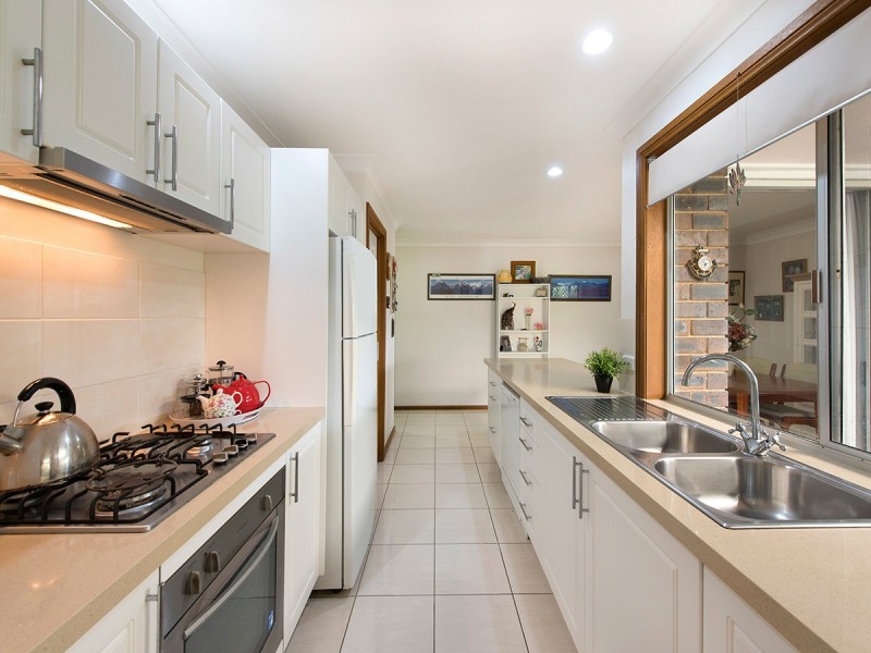 7 Kanooka Street, Bellbowrie QLD 4070