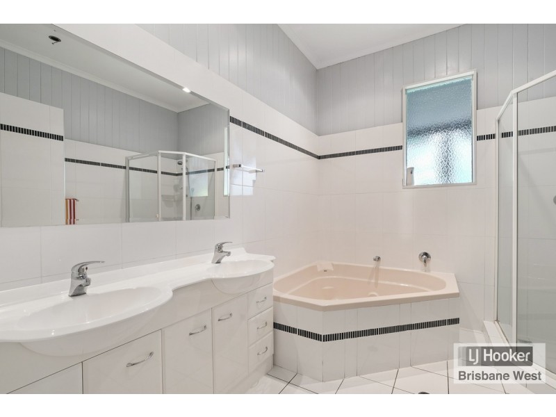 16 Eton Street, Toowong QLD 4066