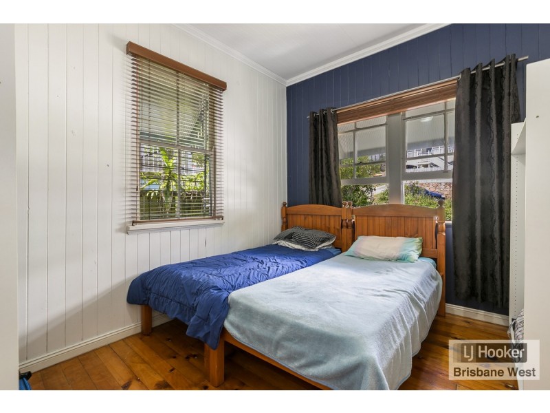 16 Eton Street, Toowong QLD 4066