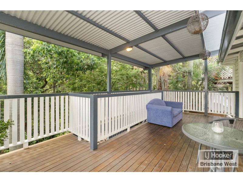 16 Eton Street, Toowong QLD 4066