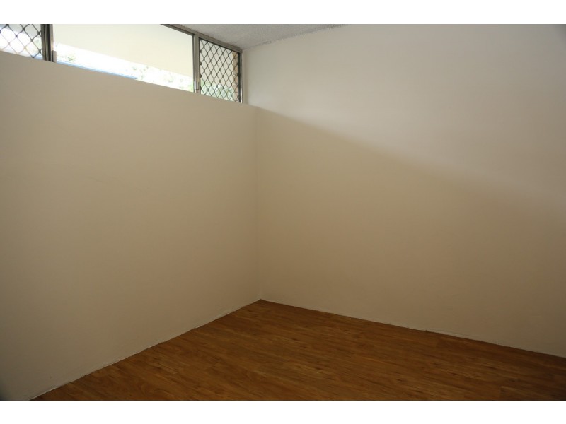 2/9 Broomfield Street, Taringa QLD 4068