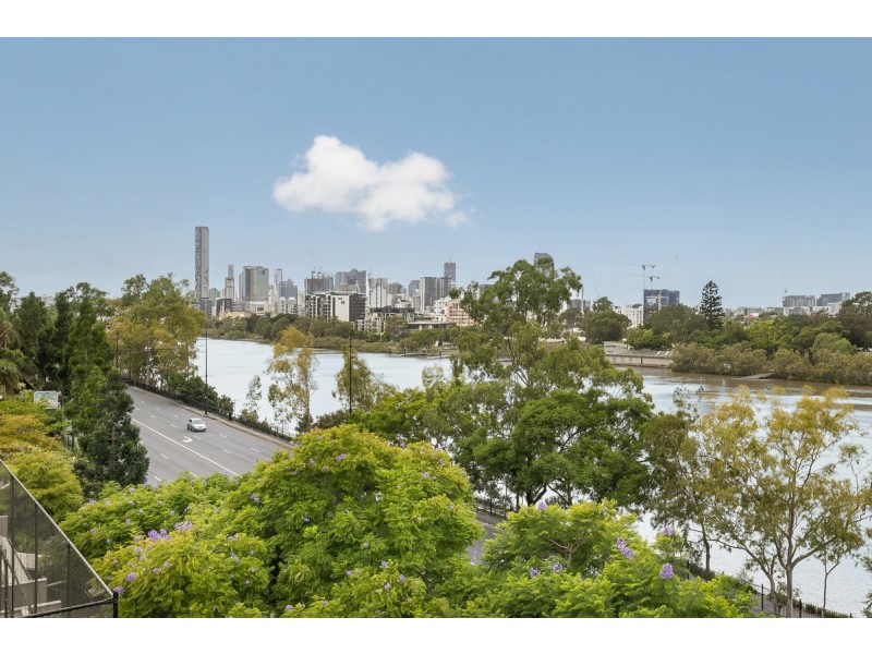 35/435 Coronation Drive, Auchenflower QLD 4066