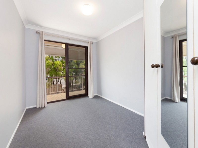 8/5 Grosvenor Road, Indooroopilly QLD 4068