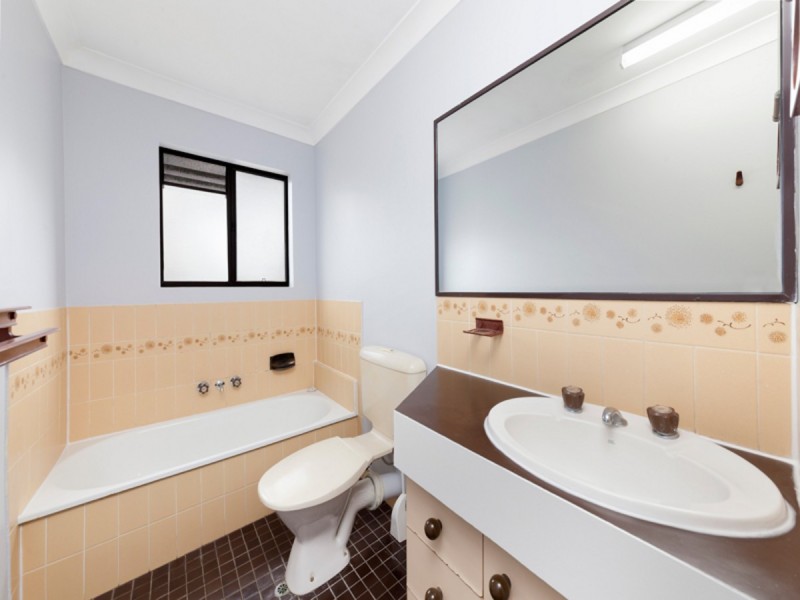 8/5 Grosvenor Road, Indooroopilly QLD 4068