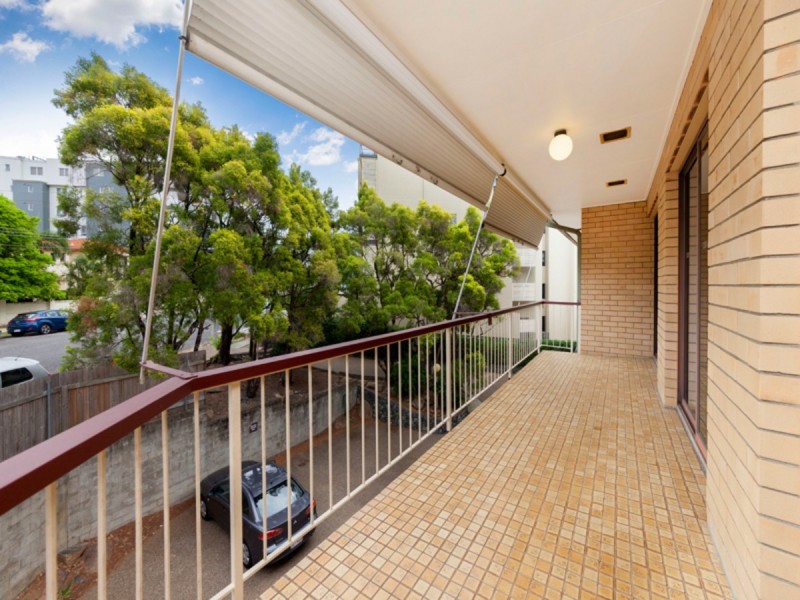 8/5 Grosvenor Road, Indooroopilly QLD 4068