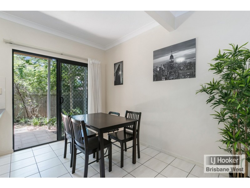 5/34 Warren Street, St Lucia QLD 4067