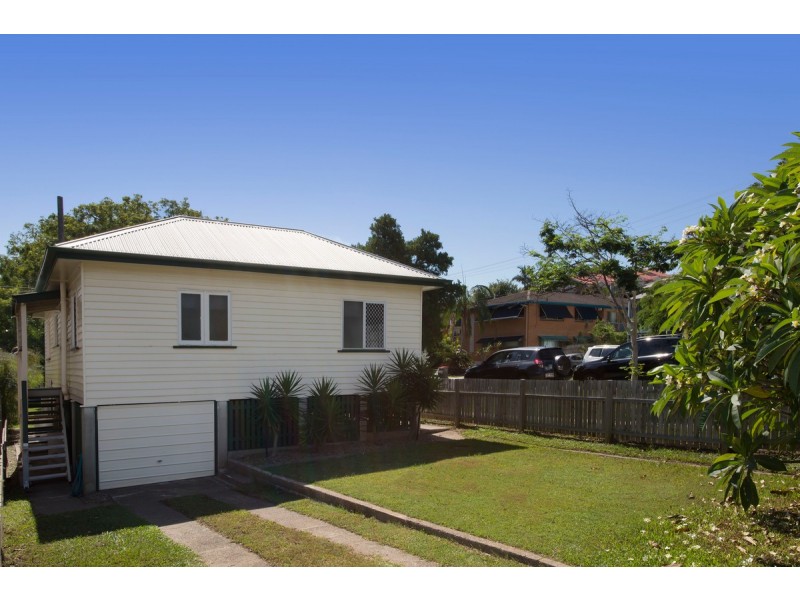 74 Oxford Terrace, Taringa QLD 4068