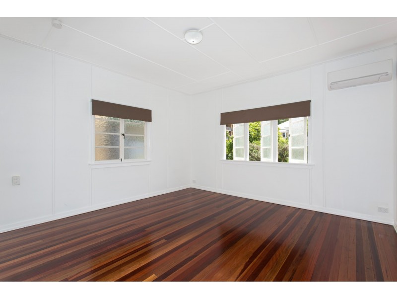 74 Oxford Terrace, Taringa QLD 4068