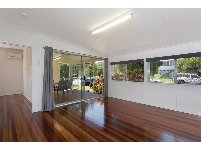 74 Oxford Terrace, Taringa QLD 4068