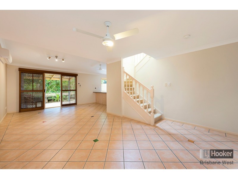 86 Bywong Street, Toowong QLD 4066