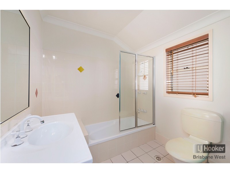 86 Bywong Street, Toowong QLD 4066